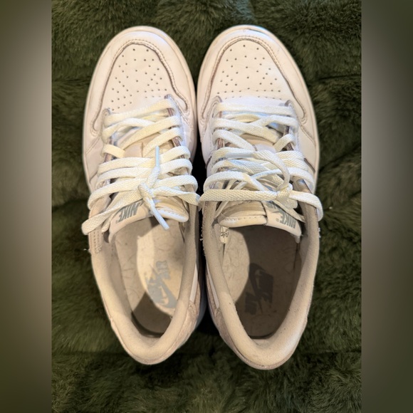 Nike Jordan Low Neutral Grey - Picture 5 of 9